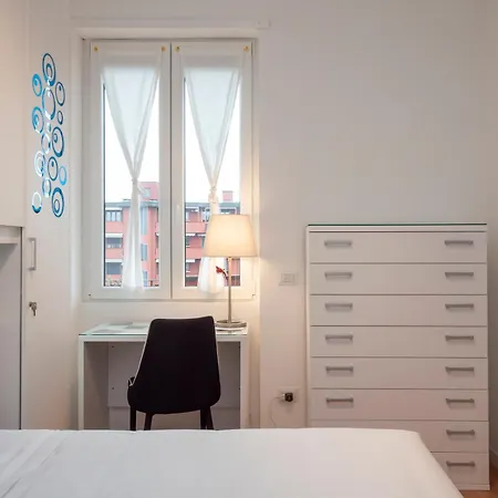 I Host - Scheiwiller 5 Daire Milano